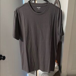 Old Navy Men's Charcoal Short Sleeve Tee